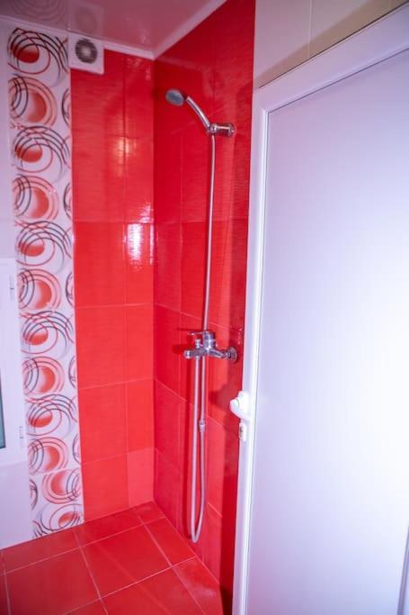 Lucky 2 Hotel Pavel Banya Buitenkant foto